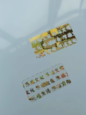 De holografische Anti Vervalste Stickerfilm Rechthoek van de Etiketteringstransparantie om Hoek